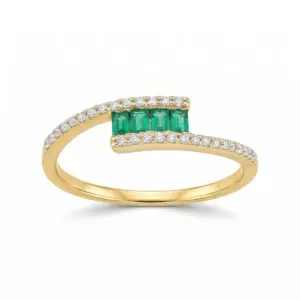 Yellow 18k Emerald Ring With   0.12tw Baguette Emerald and   0.12tw Round Shape Diamond